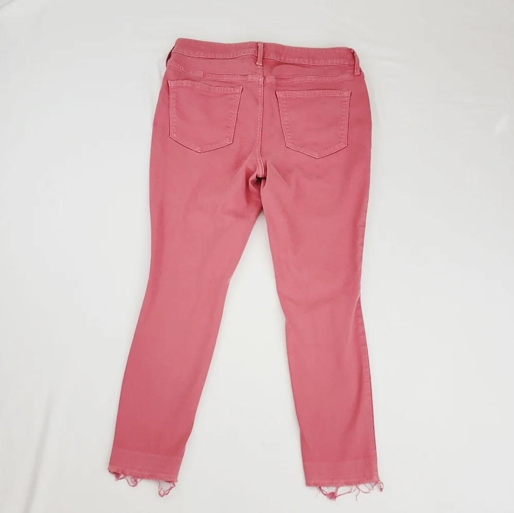 Old Navy Rockstar Mid Rise Jegging Pants